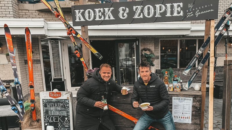 Wel nieuwjaarsduik in Petten