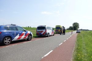 Scooterrijder krijgt vliegje in oog en gaat onderuit in Breezand