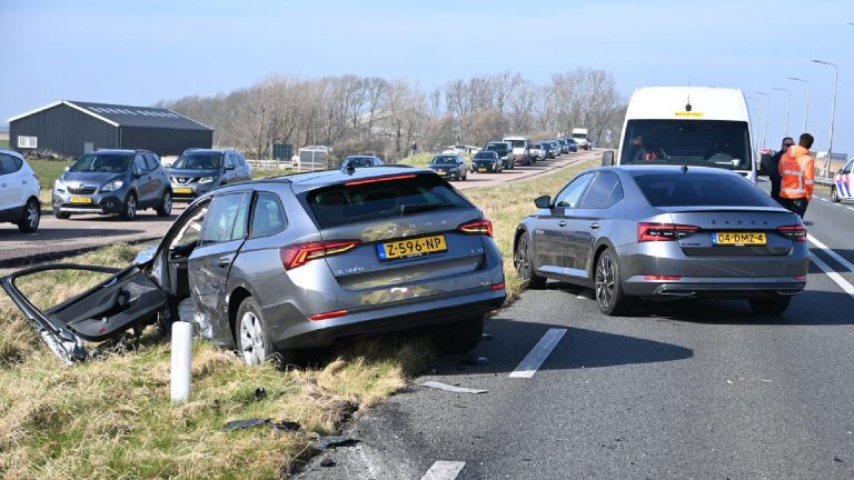 Twee gewonden bij aanrijding N9