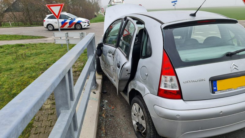 Gewonde bij aanrijding in Slootdorp