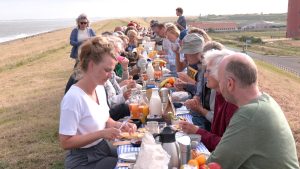 Video: Ontbijt op de dijk: streekproducten en Waddenzee zorgen voor unieke beleving in Den Helder
