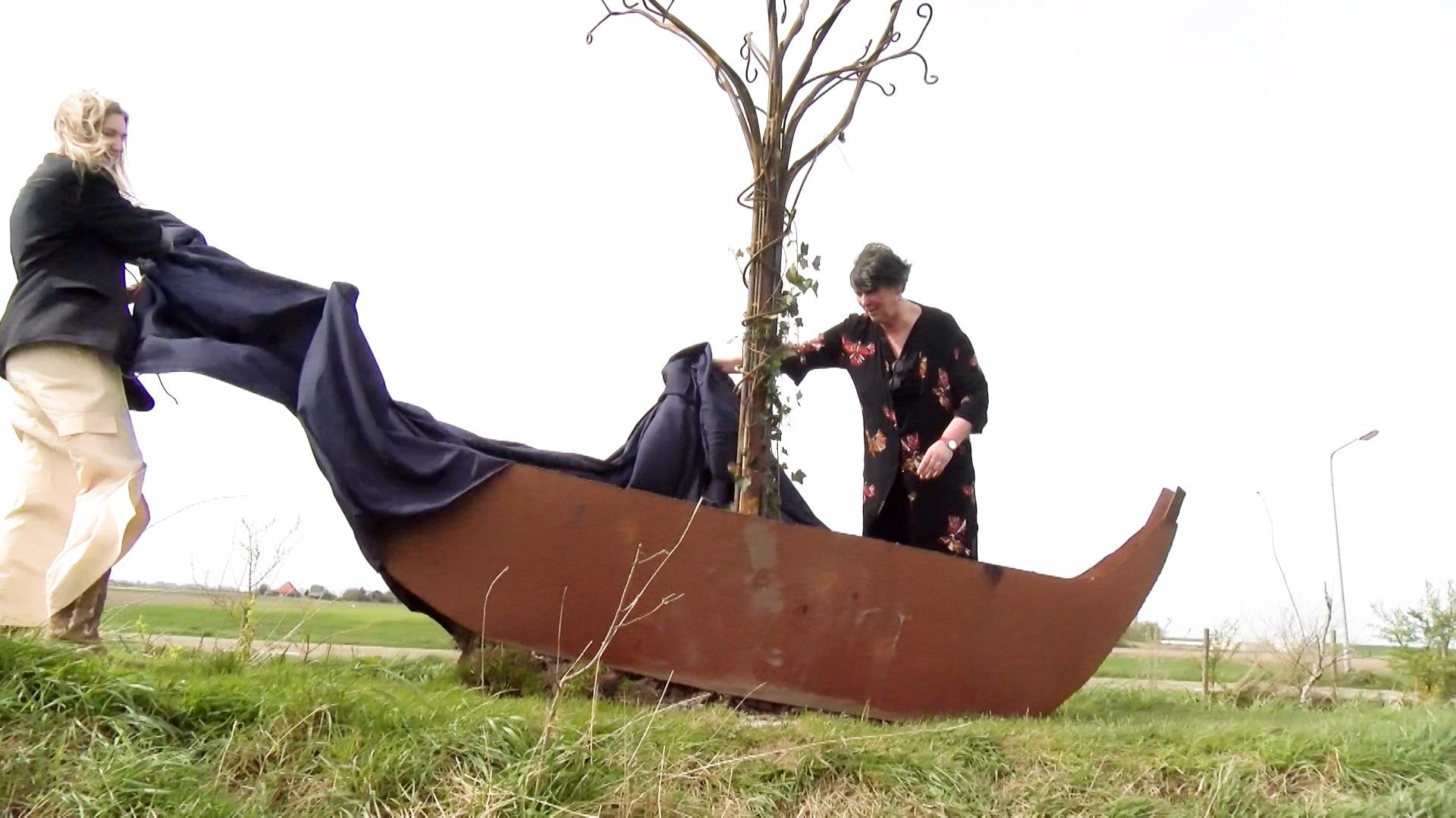 Video: Opening LOOF festival in theater Johanna’s Bos
