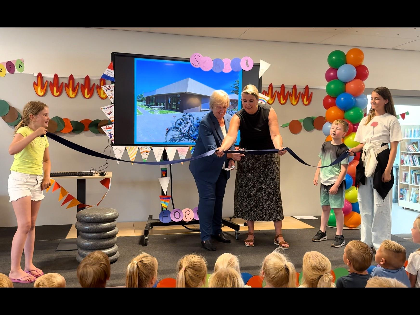 Heropening van basisschool ‘De Meertuin’ na fikse brand