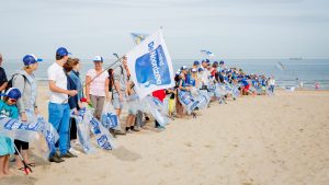 Meer dan 51.000 peuken langs kust gevonden