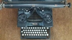 Vooroorlogse typemachine naar Museum 1940-1945