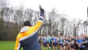 Zware omstandigheden tijdens de Oudejaarsloop (video)