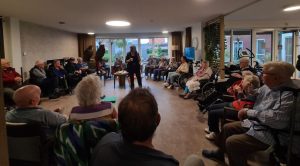ATJ Owls naar verzorgingshuizen Hof van Wieringen en Ulkediep