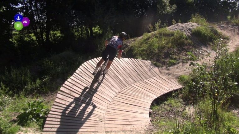 Uitdagend MTB-parcours in Zijdewind (video)