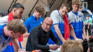 Coach Paul Vervaeck nog een seizoen bij Den Helder Suns