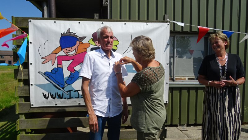 Piet Pater uit Waarland krijgt lintje