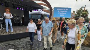 Natte editie Pleinfeest Petten
