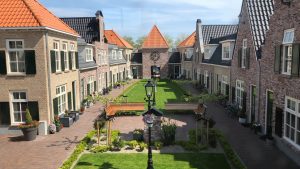 Hollands Kroon zet zich in voor hofwoningen