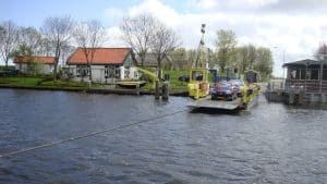 Pontveer Westeinde begin 2024 weer uit de vaart
