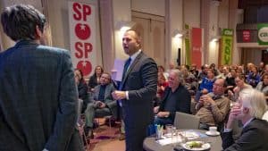 Lijsttrekkers in discussie tijdens Provinciaal Sportdebat