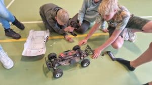 Leerlingen de Meertuin bereiden zich voor op race om RC Cup
