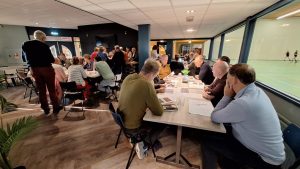 Vijf tafels bij Raadscafé Callantsoog