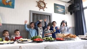 Bijzonder eerste Ramadanfeest voor jonge kinderen (video)