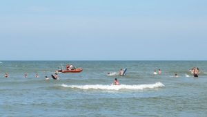 Oefening Reddingsbrigade strand Callantsoog