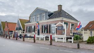 Arie Kooij overleden