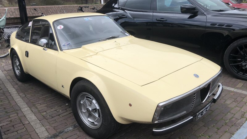 Alfa Romeo’s op de Markt in Schagen