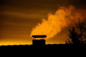 Hollands Kroon: geen handhaving op overlast door houtrook
