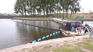 Video: Gemaal De Helsdeur test nieuw systeem tegen plastic