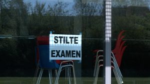 Video: Bijna 500 Helderse scholieren zijn begonnen aan eindexamens