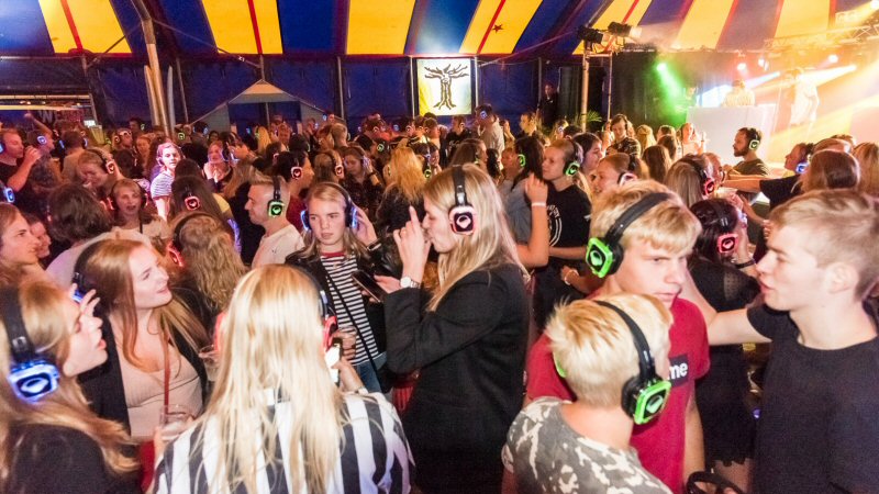 Extra dag met silent disco op Zandstock