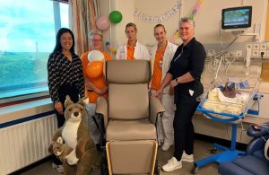 Buidelstoel voor baby’s Helders ziekenhuis