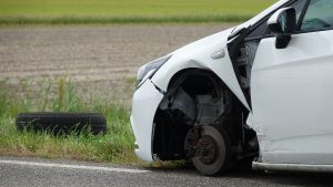 Taxi verliest wiel op N249