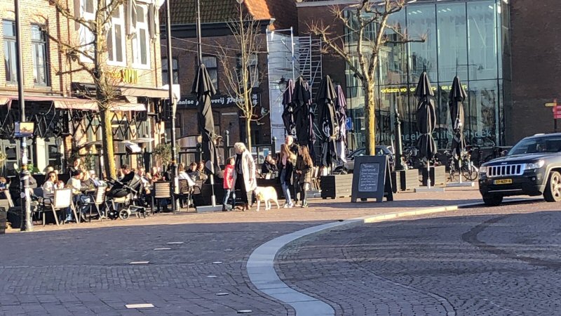 Zomerse, zonnige terrassen in Schagen