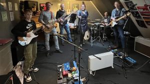 Lekker rocken in café Bij De Buren op 2 maart