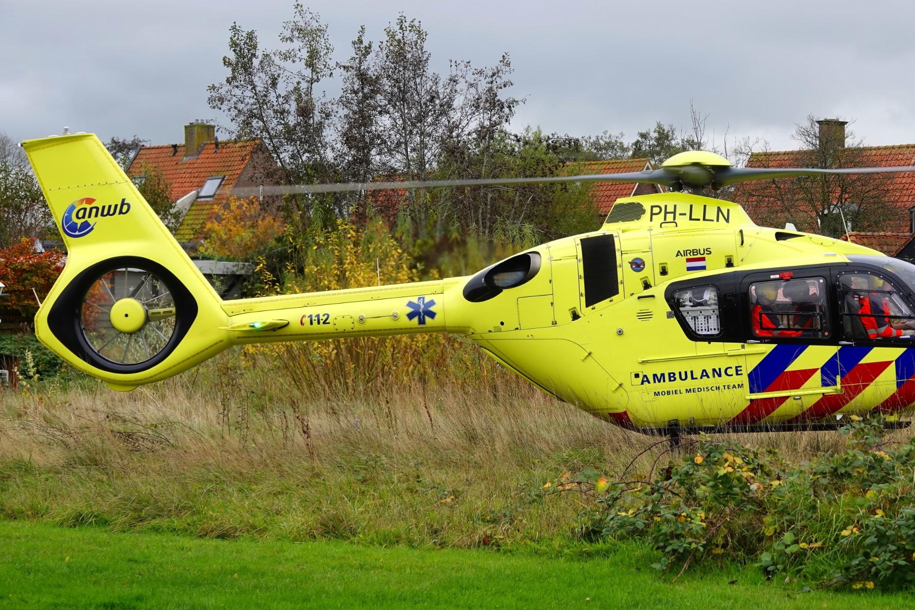 Drone verhindert dat traumahelikopter kan opstijgen in Lutjewinkel