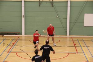 Zege voor Zeemacht badmintonners