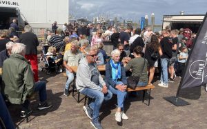 Video: Bezoekers genieten van vaartochtje met de Wieringer vloot