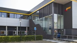 Vonk weer toneel van Skill Talents Wedstijden