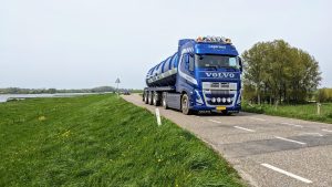 Driekwart fietsers ervaart onveilige situaties op dijkwegen