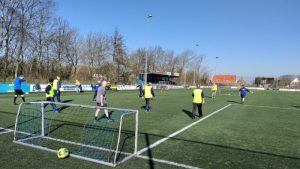 Voetballen zonder hollen in ‘t Veld