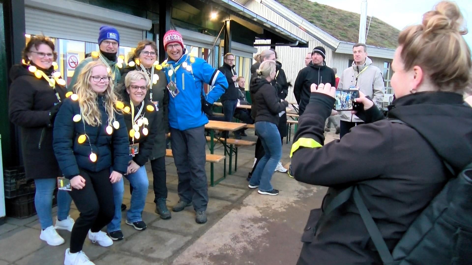 Video: Honderden wandelaars wandelen achttien kilometer over Wieringen
