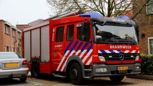 Bewoner gewond na val bij waterlekkage in Sluisdijkstraat Den Helder