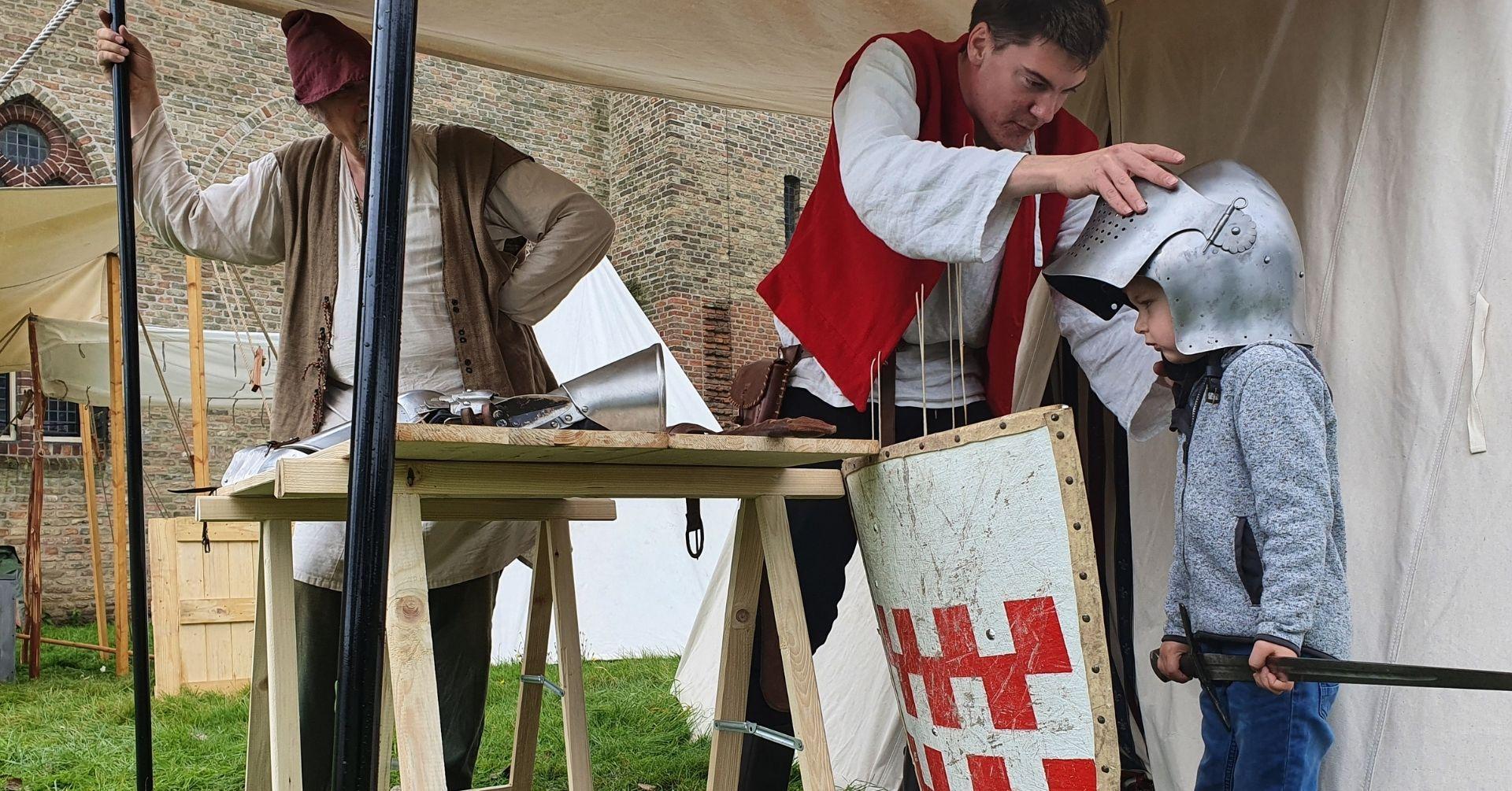Middeleeuws Kampement in het Pinksterweekend bij Kasteel Radboud