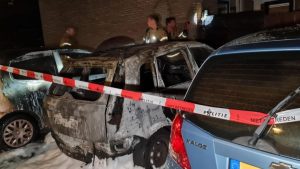 Weer autobrand in Den Helder