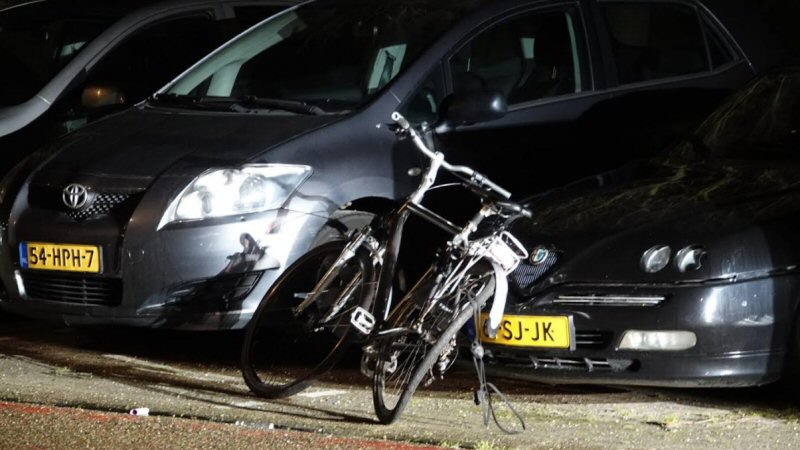 Wegpiraat rijdt fietser aan in Callantsoog