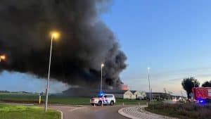 Roetdeeltjes in wijken ten noorden van de brand, asbest in directe omgeving