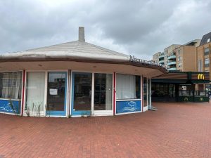 Behoorlijk Bestuur wil dat oude viskiosk Bernhardplein gesloopt wordt