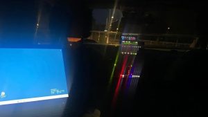 Wijkagent Dirkmaat bevrijd uit politiebusje