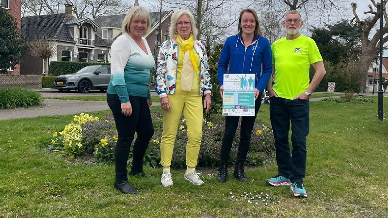 Wethouder Kruit doet mee aan Schager wijkenlopen