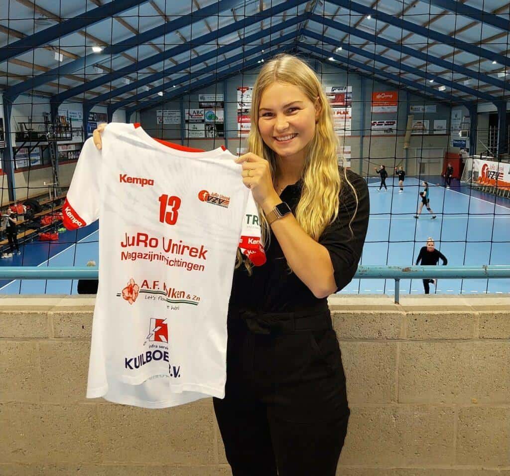 Handbaltalent Zoë van Giersbergen komt naar VZV