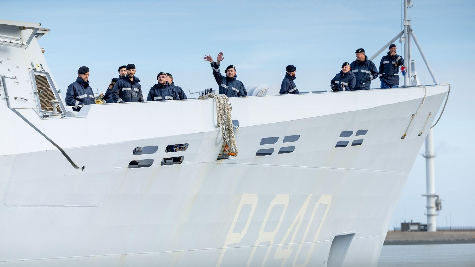 Zr.Ms. Holland na tweeënhalve maand paraatheid terug uit Cyprus