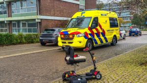 Bestuurder scootmobiel gewond bij aanrijding